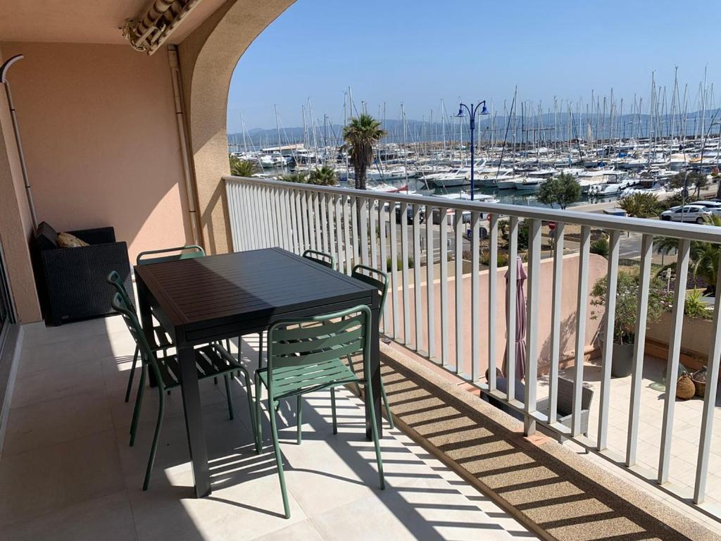 Ferienwohnung Vue Sur Les Iles D'Or Hyères Exterior foto